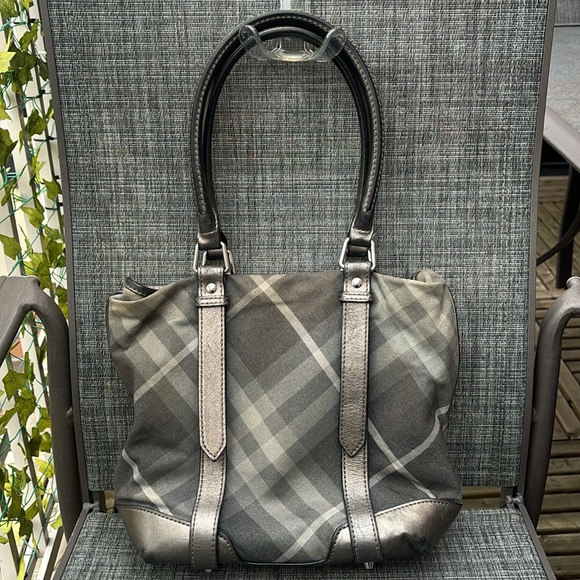 Burberry Authentic Smoked Check Pattern Tote - Picture 5 of 12